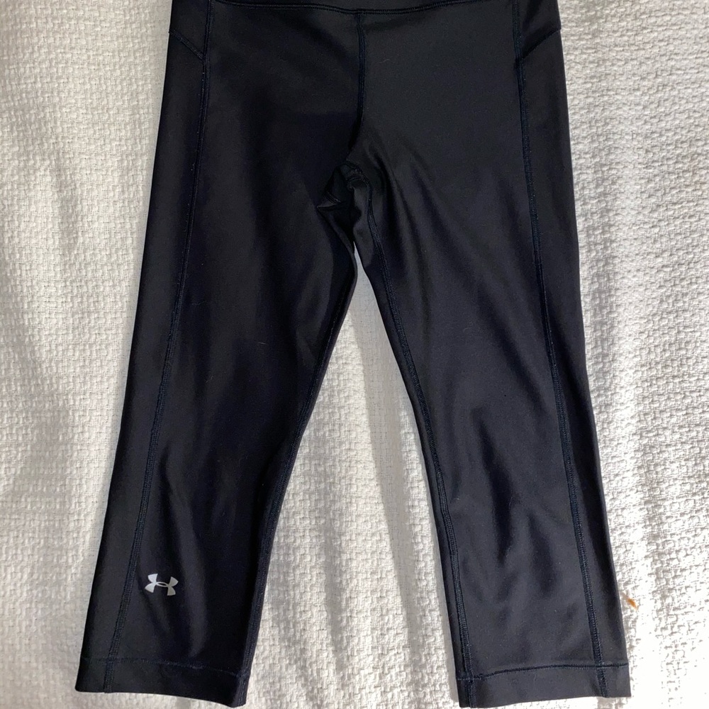 Women’s Under Armour Crop Leggings Size M